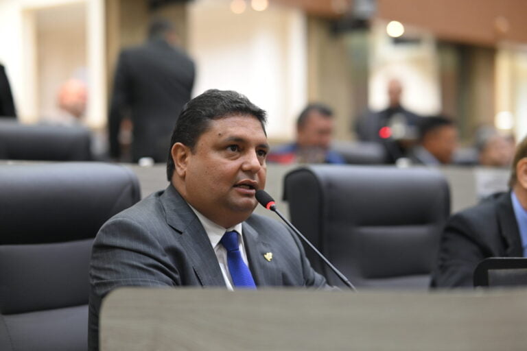 Caio André vai acionar Ministério Público contra propaganda da Amazonas Energia