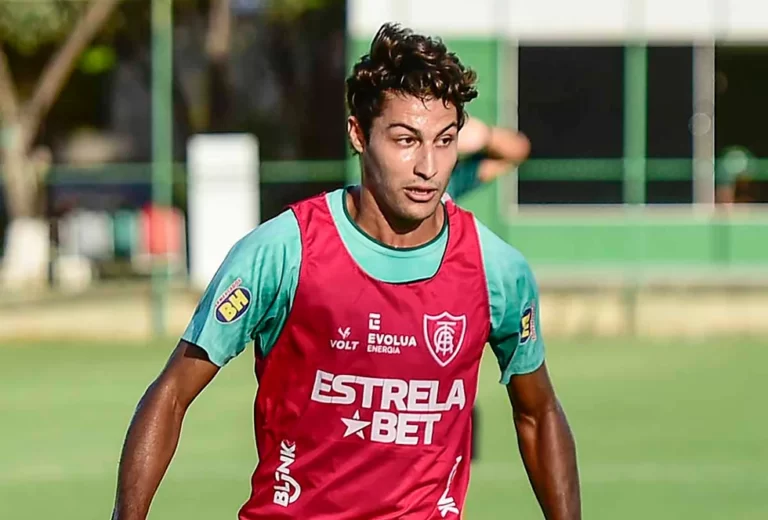 Jogador de futebol é condenado por atropelar e matar casal no Rio