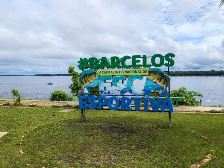 Moradores de Barcelos sofrem com ausência de internet