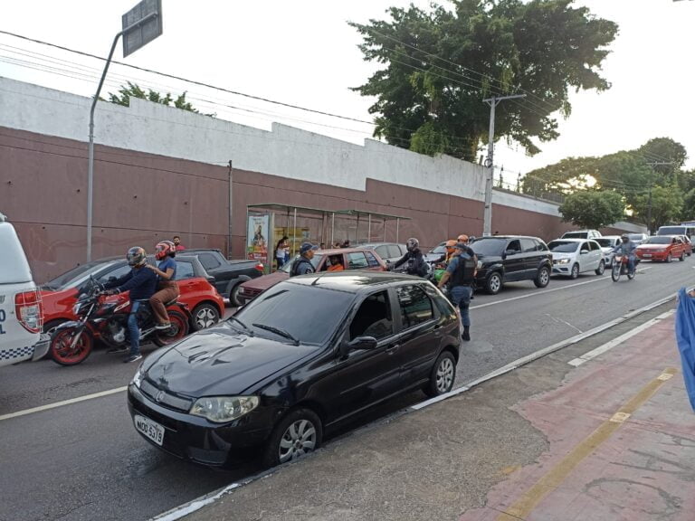 Servidora de hospital morre atropelada a caminho do trabalho na avenida Boulevard