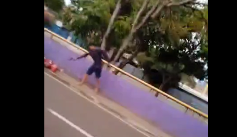 Veja momento que homem é executado em plena luz do dia na avenida Brasil