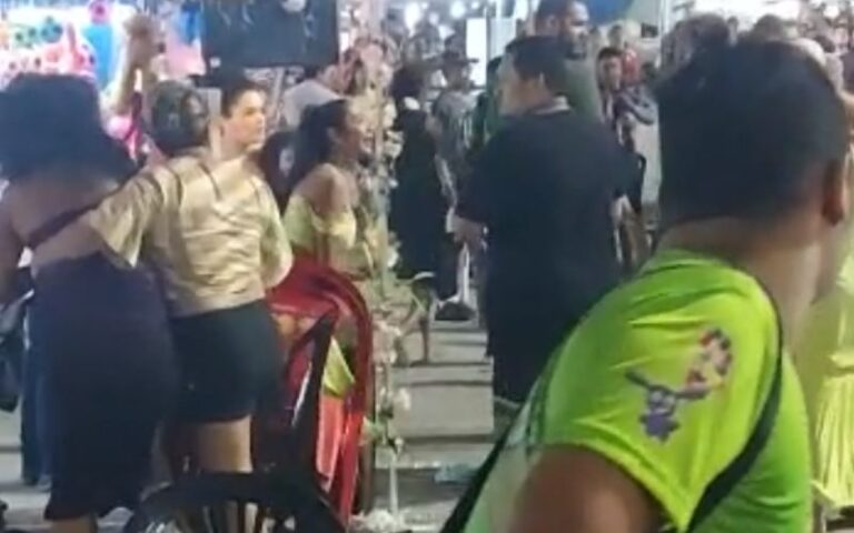 Vídeo: briga generalizada marca encerramento do arraial do CSU do Parque 10