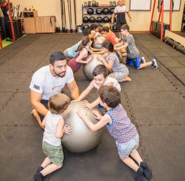 Colônia de Férias da Fórmula Academia une exercício físico e diversão para crianças